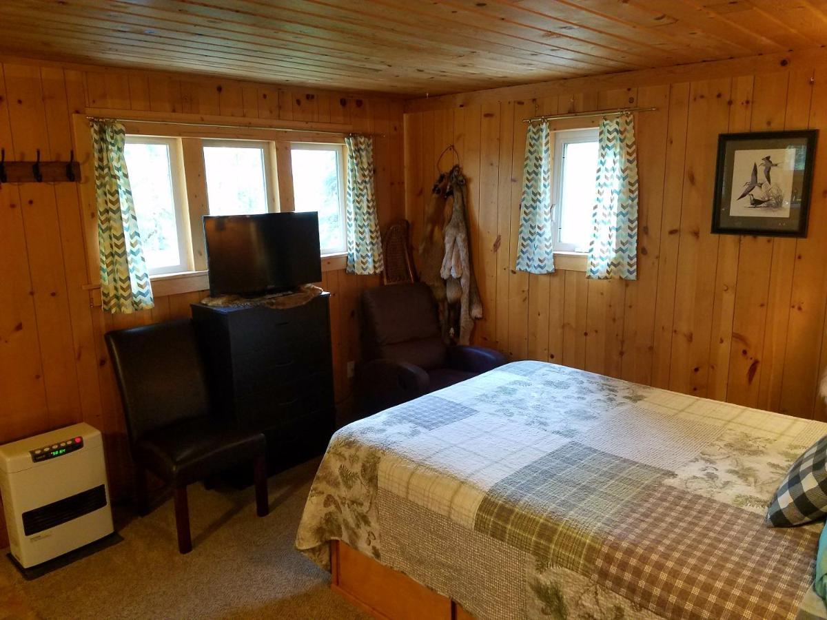 Northwoods Cottage Bed And Breakfast Фэрбанкс Экстерьер фото